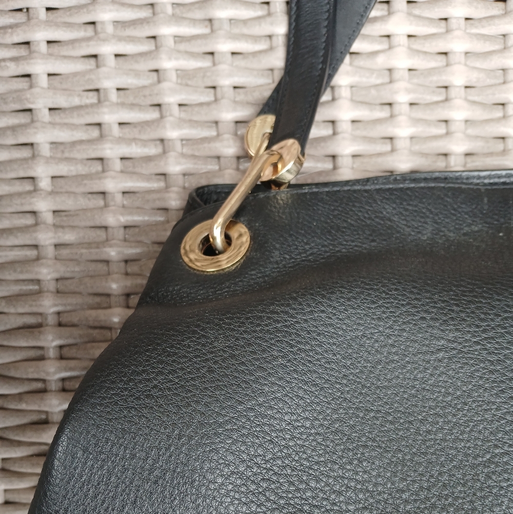 Michael Kors Black Pebbled Leather Shoulder Bag - Picture 2 of 16